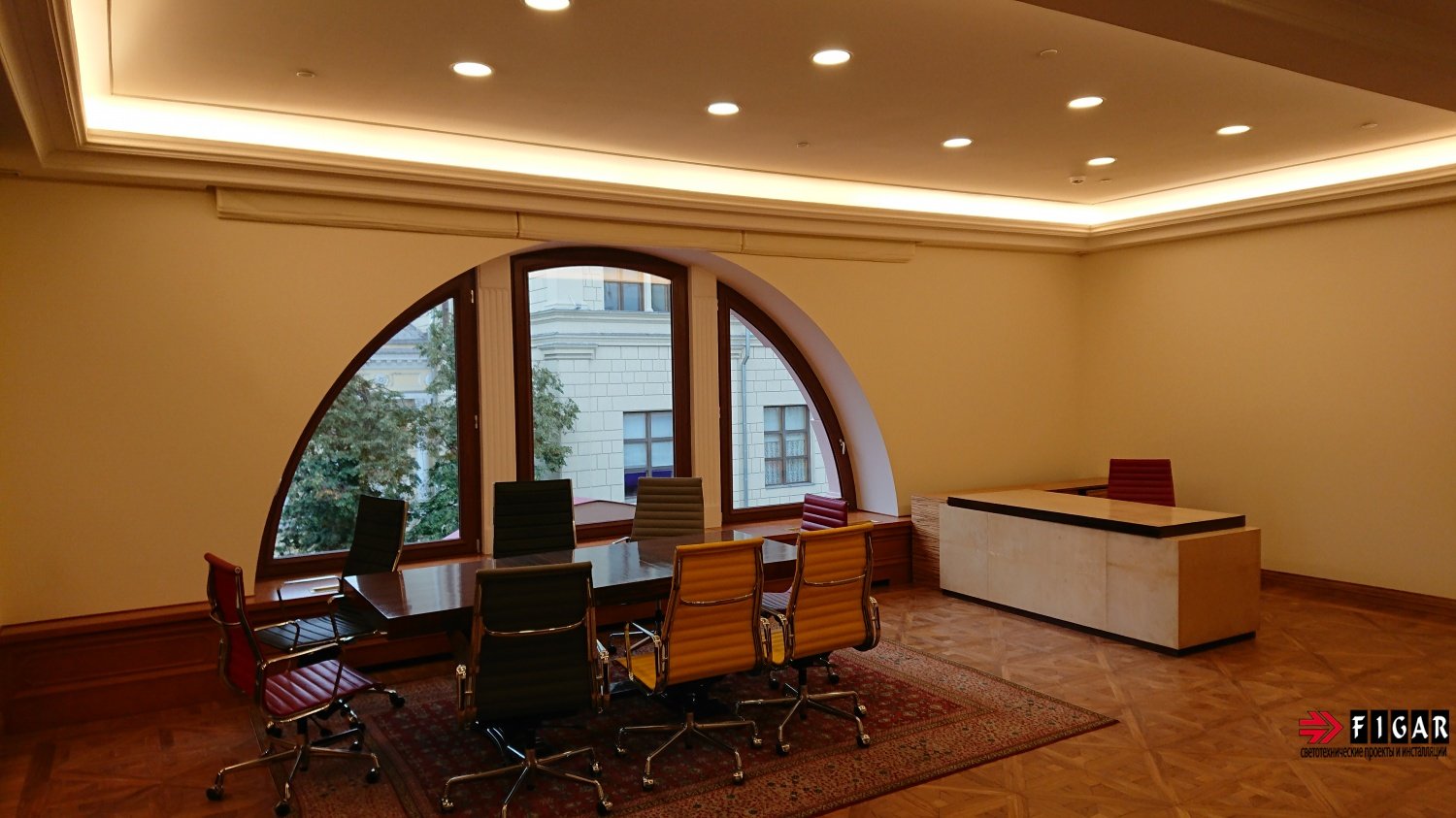 Освещение офиса в Петровском Пассаже