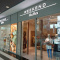 Оформление освещения в магазине одежды Weekend MaxMara