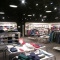 Оформление освещения в магазине одежды Lacoste Outlet